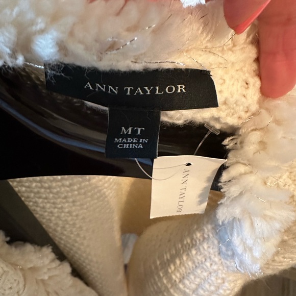Ann Taylor sweater jacket zip cardigan. - Picture 4 of 6